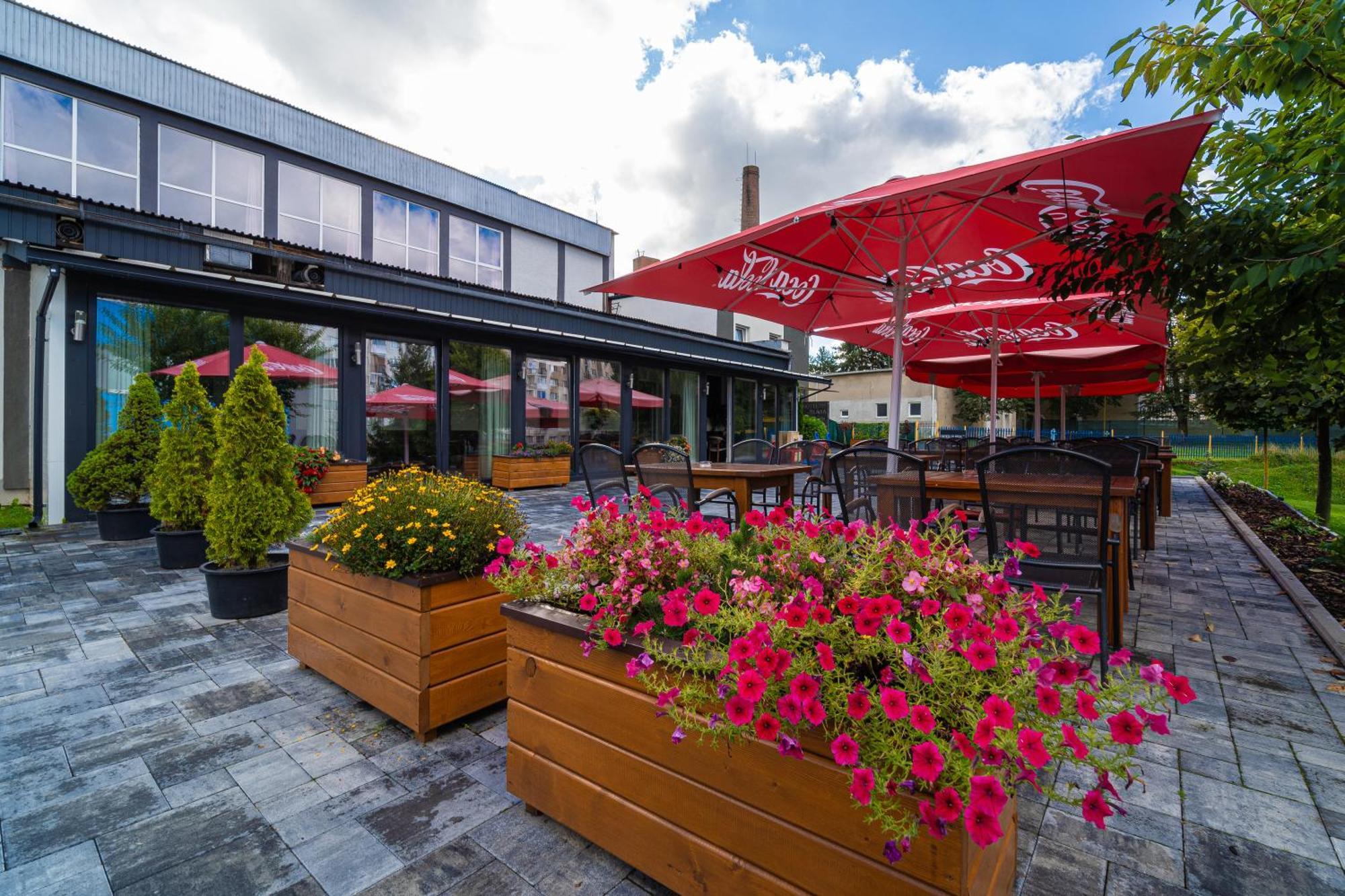 Hotel Slavia Svidnik Spa & Restaurant Exterior photo