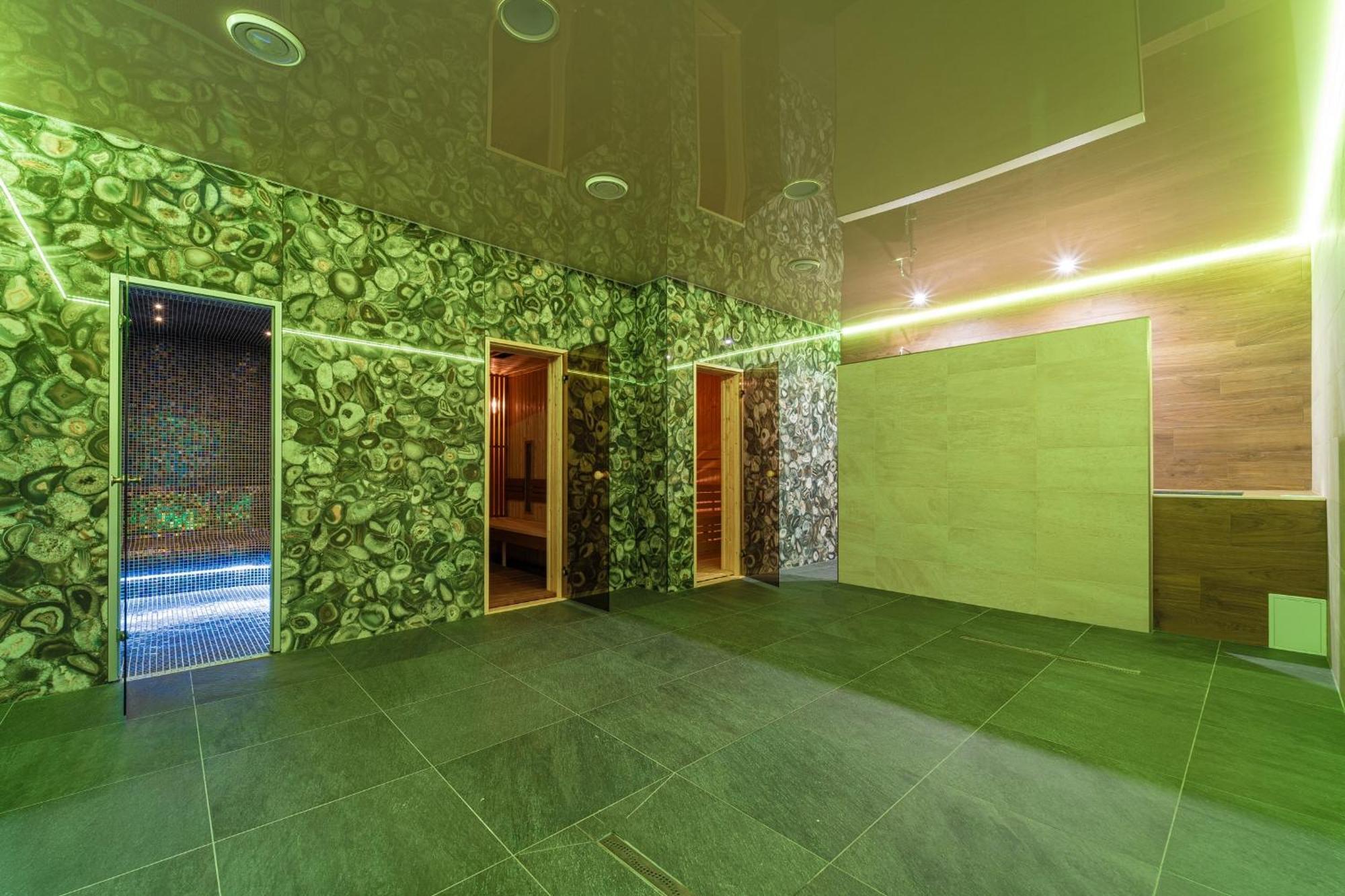 Hotel Slavia Svidnik Spa & Restaurant Exterior photo