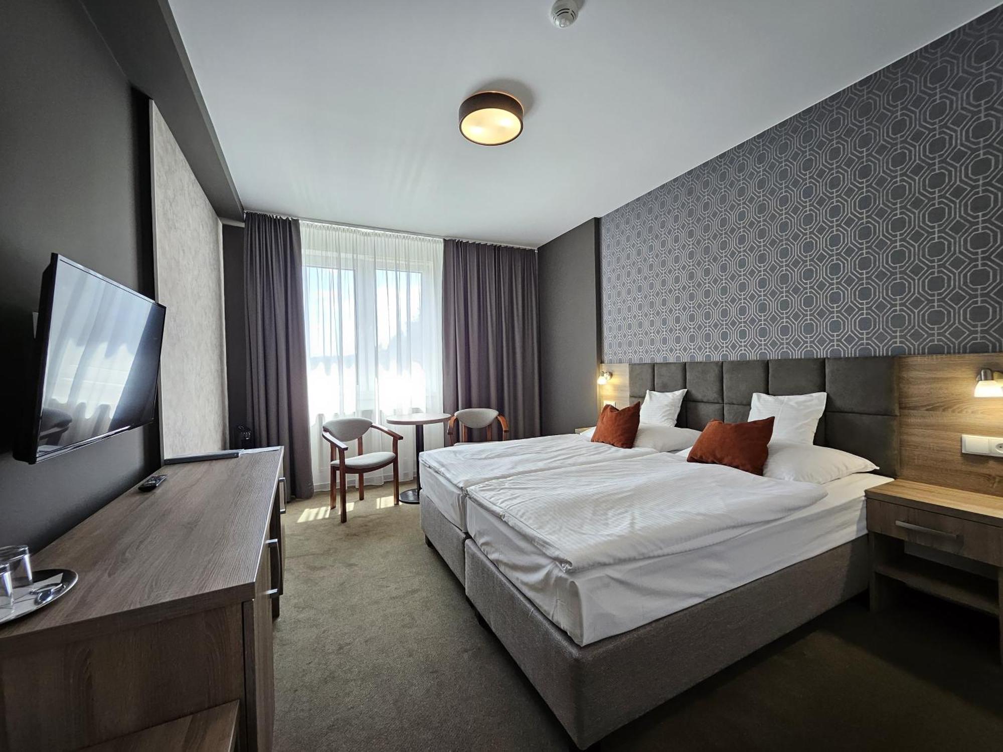 Hotel Slavia Svidnik Spa & Restaurant Exterior photo